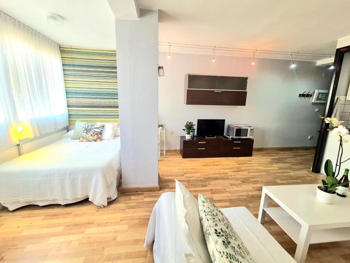 Aa Guest - El Mono De Torre Del Mar Eco Apartment Eksteriør bilde